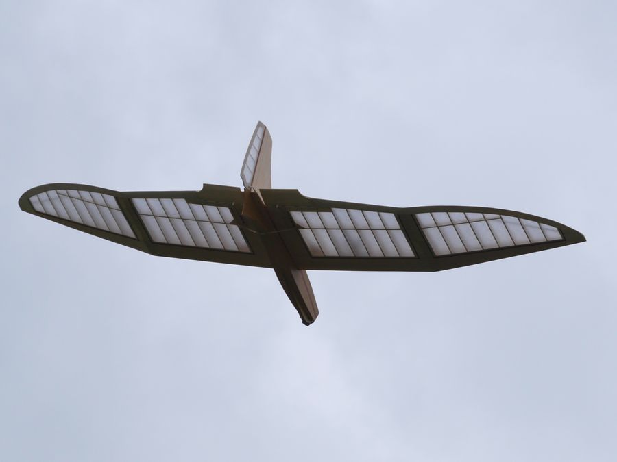 Jupp Wimmers Modell in der Luft