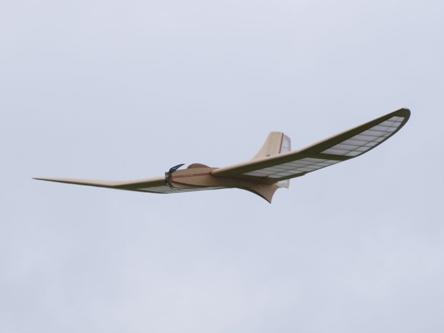 Jupp Wimmers Modell in der Luft