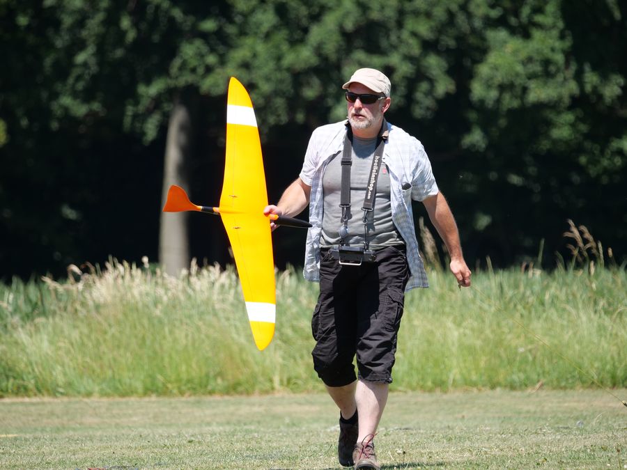 Brett Nurfl&uuml;gel