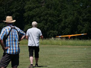 Brett Nurfl&uuml;gel